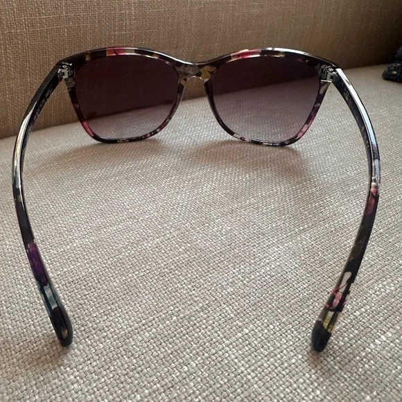 Women’s Disney Park Sunglasses - Picture 4 of 6